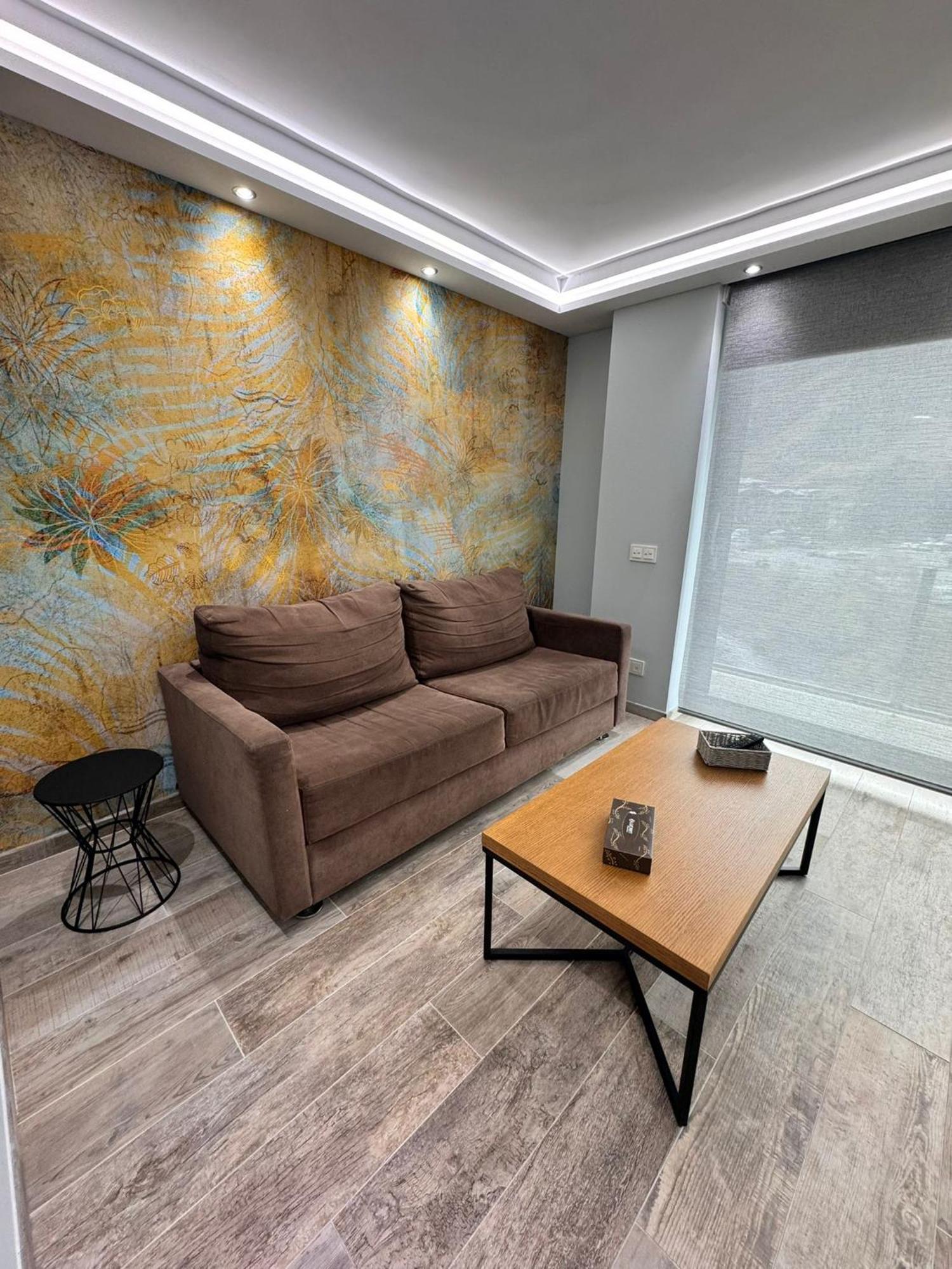 The Mirror & Luxury Appartement *